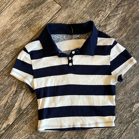 H&M cropped polo - Picture 1 of 9